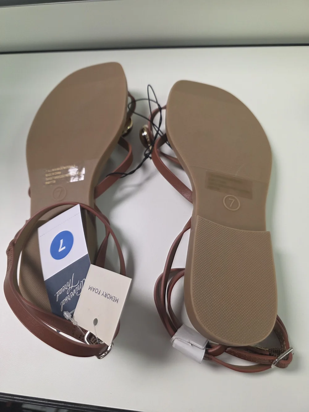 Universal Thread Tan Strappy Sandals with Amber Accent -Size 7